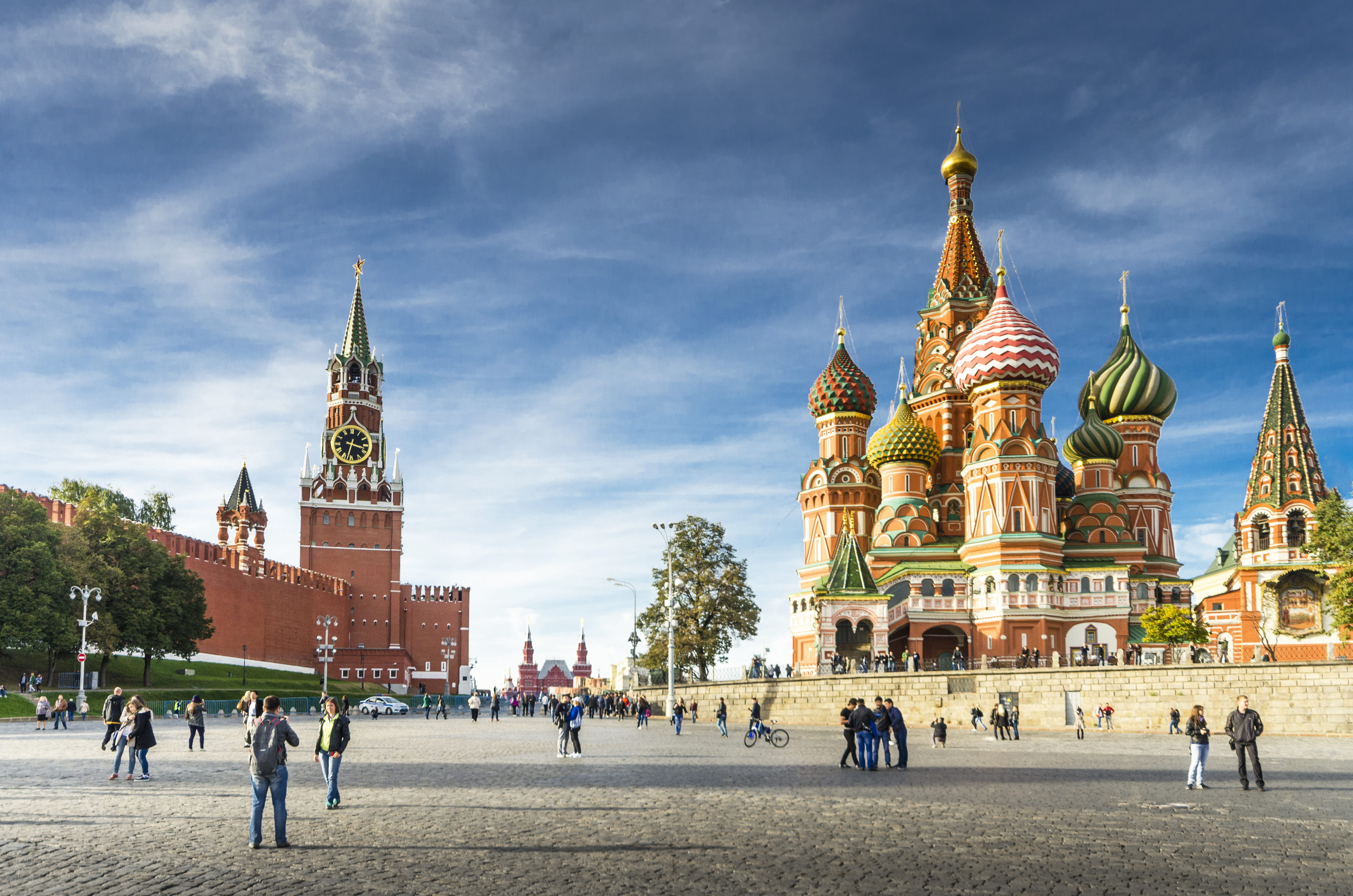 Moscow famous places. Moscow красная площадь. Площадь красной площади в Москве. Kremlin and Red Square. Ред сквер Москва.